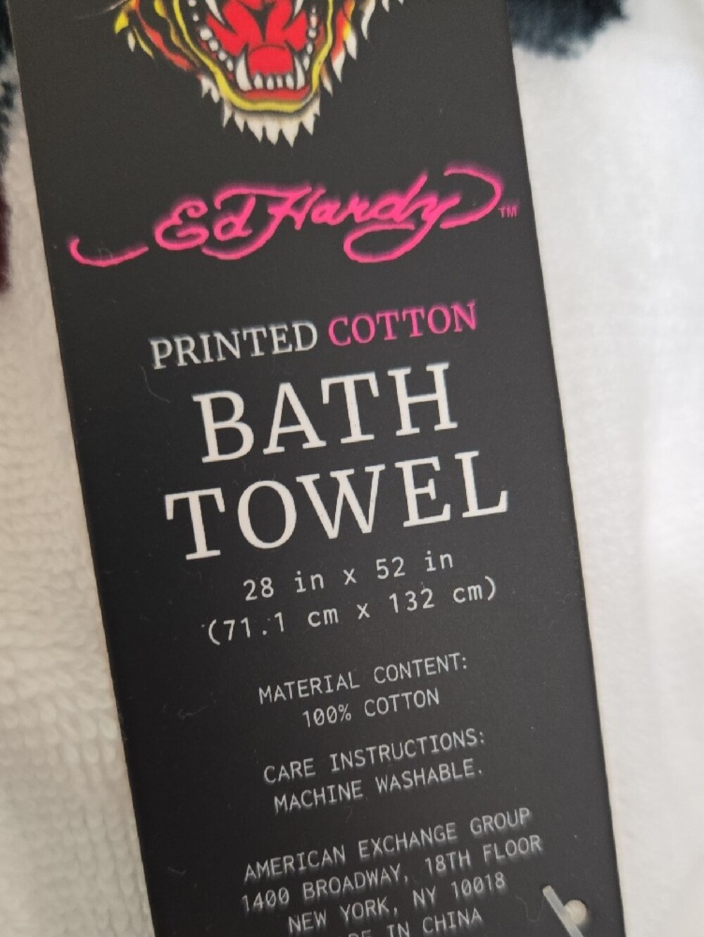 Ed Hardy White with Pink, Blue & Yellow Graphics Bath Towel Nwt - Picture 2 of 3